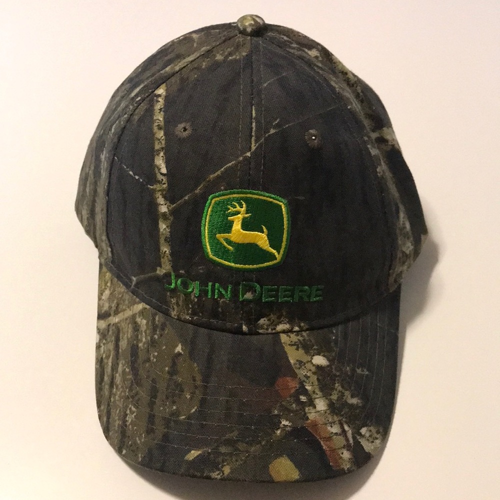 John Deere New camo baseball/trucker cap